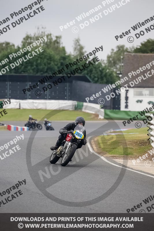 Vintage motorcycle club;eventdigitalimages;mallory park;mallory park trackday photographs;no limits trackdays;peter wileman photography;trackday digital images;trackday photos;vmcc festival 1000 bikes photographs